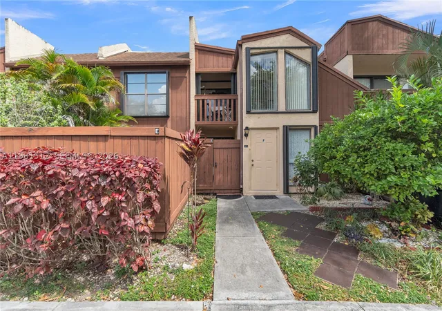 Photo 1 of Sale Pending at 6411 Sw 116th Ct #E, Miami, FL 33173 | MLS# A11981512 | Listing updated on 2026-08-28