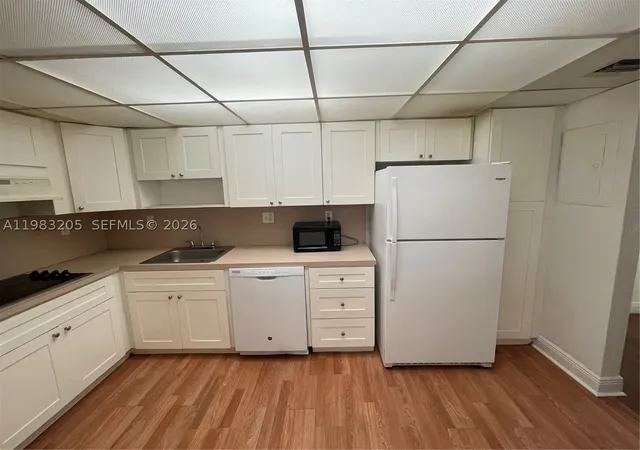 Photo 4 of Condo for sale at 19390 Collins Ave #122, Sunny Isles Beach, FL 33160 | MLS# A11983205 | Listing updated on 2026-10-05