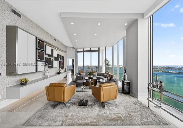 Photo 3 of Sale Pending at 2900 Ne 7th Ave #4904, Miami, FL 33137 | MLS# A11981992 | Listing updated on 2026-09-10