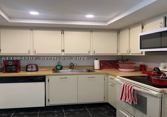 Photo 3 of Condo for sale at 5530 Nw 44Th St #111C, Lauderhill, FL 33319 | MLS# A11984202 | Listing updated on 2026-09-21