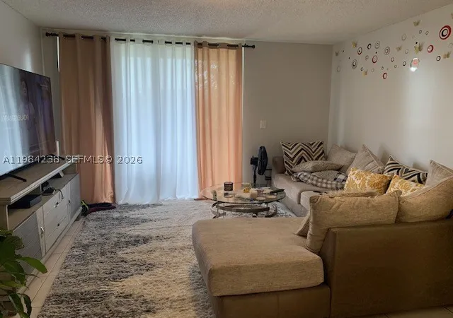 Listing Photo 3 - Condo for sale in building located at 5550 Nw 44Th St, Lauderhill, FL 33319 - Unit #404B
