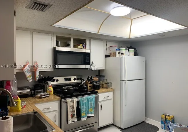 Listing Photo 5 - Condo for sale in building located at 5550 Nw 44Th St, Lauderhill, FL 33319 - Unit #404B