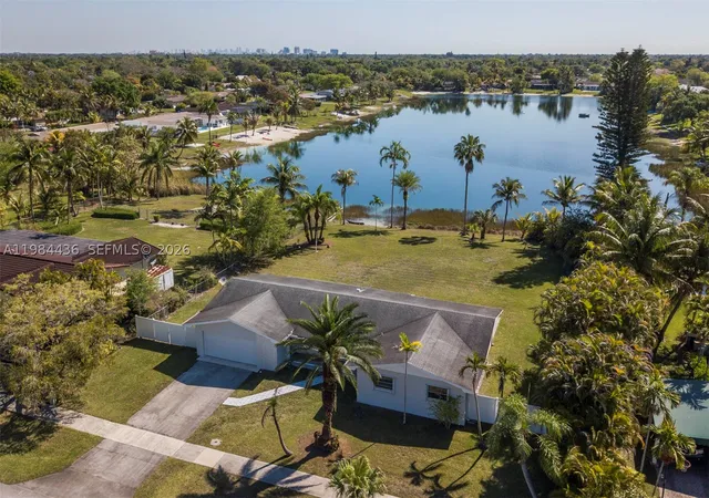 Photo 2 of Single family home for sale at 11807 Sw 112th Ave, Miami, FL 33176 | MLS# A11984436 | Listing updated on 2026-09-14
