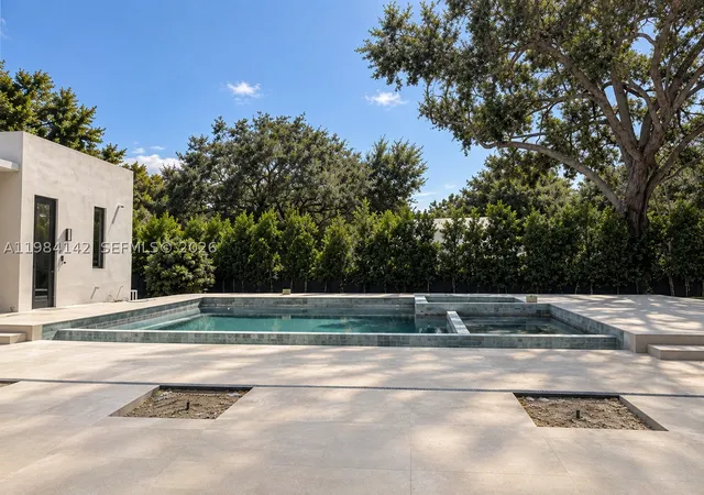Photo 2 of Mansion for sale at 6800 Sw 106th St, Pinecrest, FL 33156 | MLS# A11984142 | Listing updated on 2026-09-15