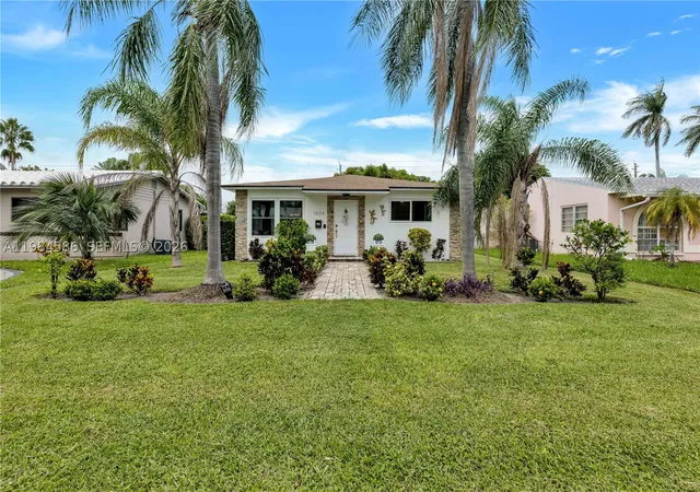 Photo 3 of Single family home for sale at 1539 Funston St, Hollywood, FL 33020 | MLS# A11984586 | Listing updated on 2026-09-17
