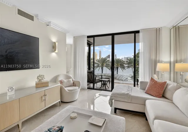 Photo 3 of Condo for sale at 2800 Island Blvd #301, Aventura, FL 33160 | MLS# A11983750 | Listing updated on 2026-09-04