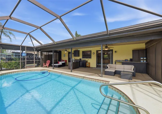 Photo 2 of Single family home for sale at 2580 Sw Bayshore Blvd, Port Saint Lucie, FL 34984 | MLS# A11985150 | Listing updated on 2026-08-27