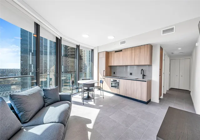 Photo 3 of Condo for sale at 121 Ne 5 St #3005, Miami, FL 33130 | MLS# A11984809 | Listing updated on 2026-09-07