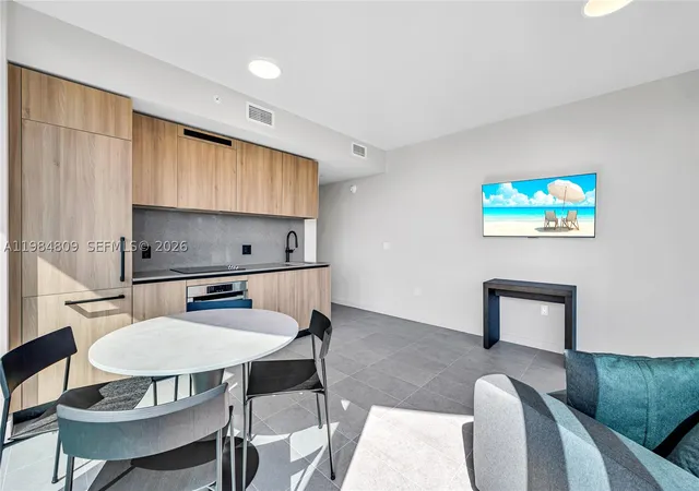 Photo 4 of Condo for sale at 121 Ne 5 St #3005, Miami, FL 33130 | MLS# A11984809 | Listing updated on 2026-09-07