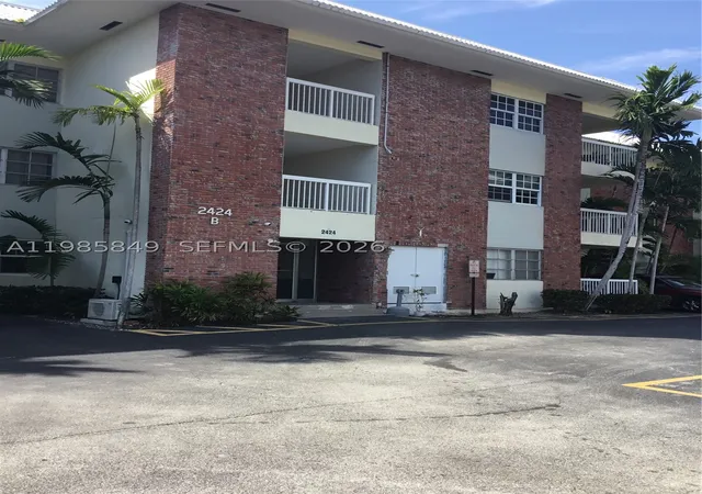 Photo 2 of Condo for sale at 2424 Se 17Th Cswy #111B, Fort Lauderdale, FL 33316 | MLS# A11985849 | Listing updated on 2026-08-28