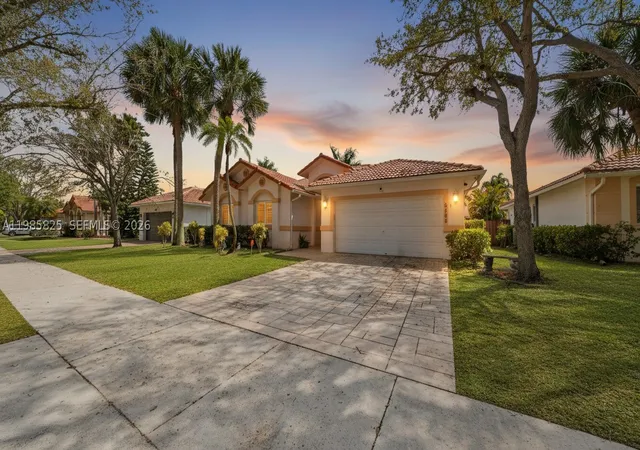 Photo 1 of Sale Pending at 16898 Crestview Ln, Weston, FL 33326 | MLS# A11985825 | Listing updated on 2026-09-23