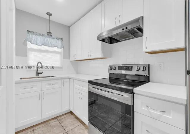 Photo 3 of Condo for sale at 5300 Washington St #J218, Hollywood, FL 33021 | MLS# A11985689 | Listing updated on 2026-09-03