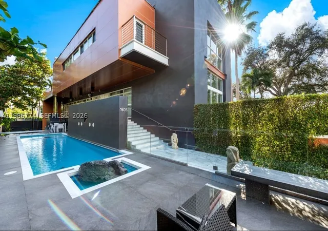 Photo 1 of Mansion for sale at 1606 S Bayshore Dr, Miami, FL 33133 | MLS# A11986774 | Listing updated on 2026-10-02