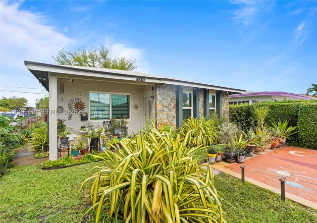 Photo 3 of Single family home for sale at 720 Nw 4Th St, Hallandale Beach, FL 33009 | MLS# A11986962 | Listing updated on 2026-09-29