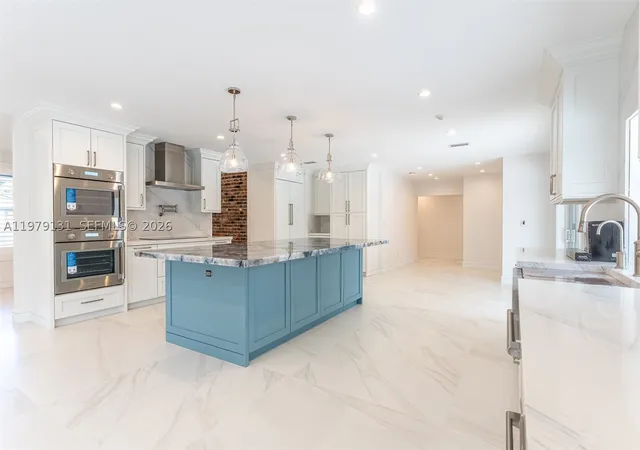 Photo 4 of Sale Pending at 14341 78th Ct, Palmetto Bay, FL 33158 | MLS# A11979131 | Listing updated on 2026-09-07