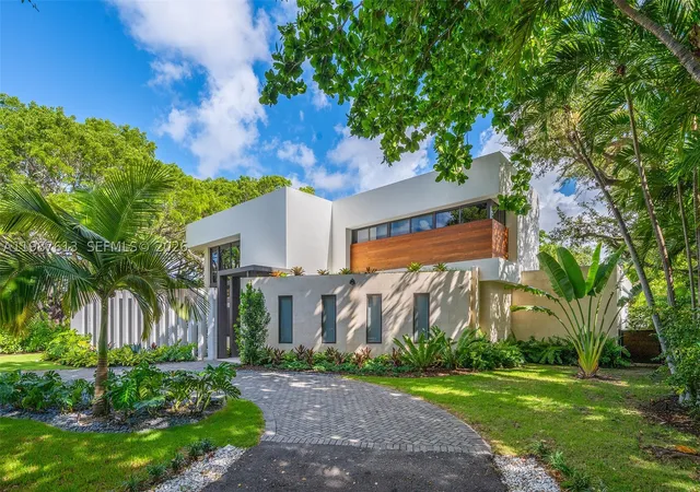 Photo 2 of Single family home for sale at 4041 S Le Jeune Rd, Miami, FL 33146 | MLS# A11987613 | Listing updated on 2026-09-09