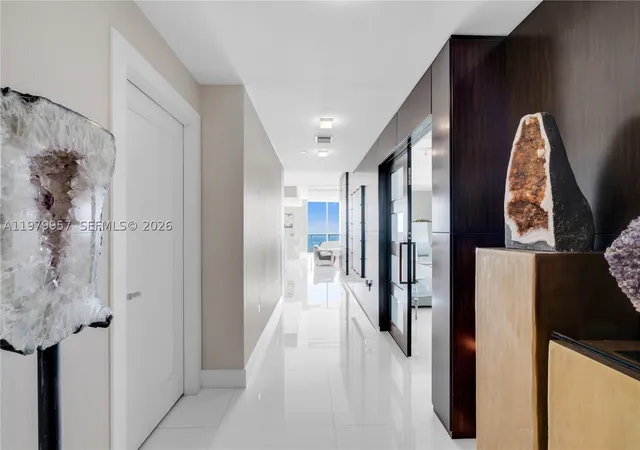 Photo 3 of Condo for sale at 900 Biscayne Blvd #PH6109, Miami, FL 33132 | MLS# A11979957 | Listing updated on 2026-09-04