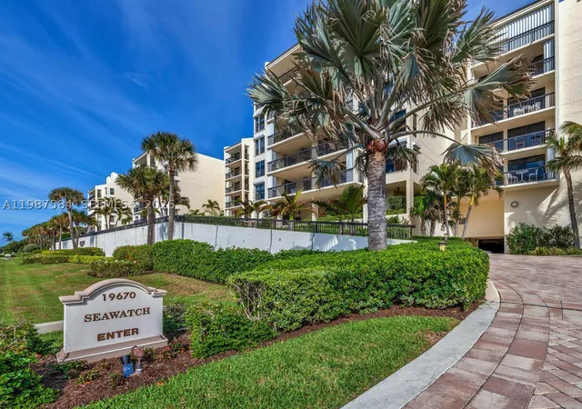 Photo 4 of Condo for sale at 19670 Beach Rd #B323, Tequesta, FL 33469 | MLS# A11987584 | Listing updated on 2026-09-13