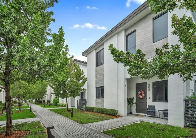 Photo 1 of Sale Pending at 4346 Nw 81st Ave, Doral, FL 33166 | MLS# A11987701 | Listing updated on 2026-09-09