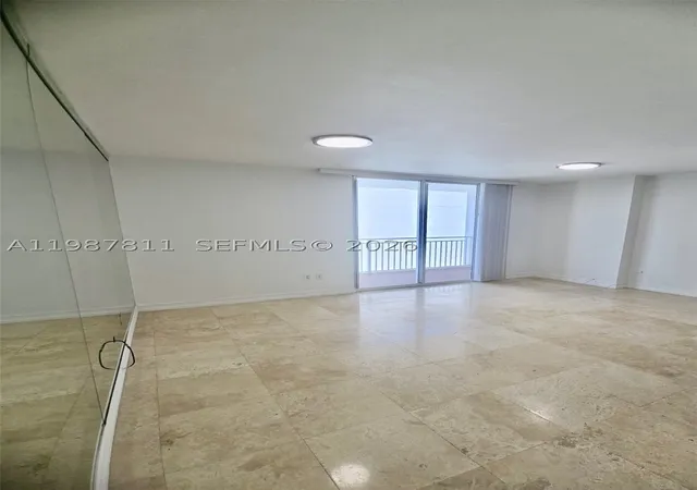 Photo 4 of Condo for sale at 185 Se 14Th Ter #2701, Miami, FL 33131 | MLS# A11987811 | Listing updated on 2026-09-10