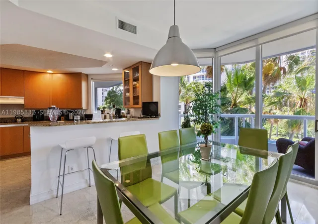 Photo 3 of Condo for sale at 21050 Point Pl #604, Aventura, FL 33180 | MLS# A11985332 | Listing updated on 2026-09-09