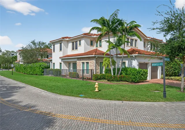 Photo 2 of Single family home for sale at 5999 E Brookfield Cir E, Fort Lauderdale, FL 33312 | MLS# A11988893 | Listing updated on 2026-09-09