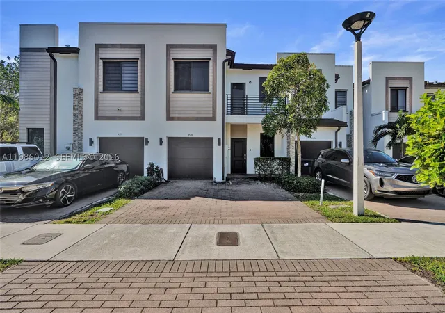 Townhouse for sale at 408 Ne 212Th Ter, Miami, FL 33179 | MLS# A11986012