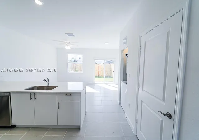 Photo 4 of Townhouse for sale at 2620 Se 28Th Dr, Homestead, FL 33035 | MLS# A11986263 | Listing updated on 2026-08-27