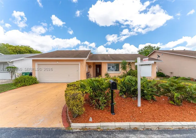 Photo 2 of Sale Pending at 10021 Sw 145th Pl, Miami, FL 33186 | MLS# A11988860 | Listing updated on 2026-09-04