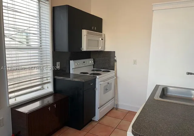 Photo 3 of Condo for sale at 1027 Pennsylvania Ave #203, Miami Beach, FL 33139 | MLS# A11989789 | Listing updated on 2026-09-10