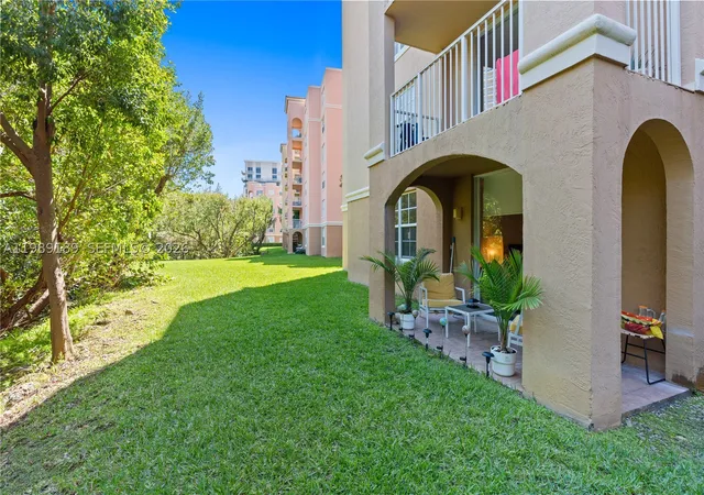 Photo 3 of Condo for sale at 19655 E Country Club Dr #6108, Miami, FL 33180 | MLS# A11989189 | Listing updated on 2026-09-10