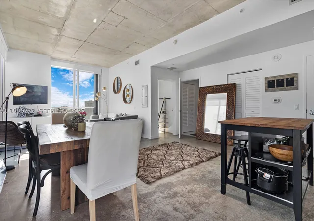Photo 4 of Condo for sale at 151 Se 1St St #2802, Miami, FL 33131 | MLS# A11990272 | Listing updated on 2026-09-28