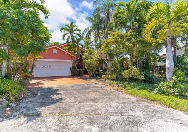 Photo 3 of Single family home for sale at 15012 Sw 45th Ln, Miami, FL 33185 | MLS# A11990396 | Listing updated on 2026-09-14