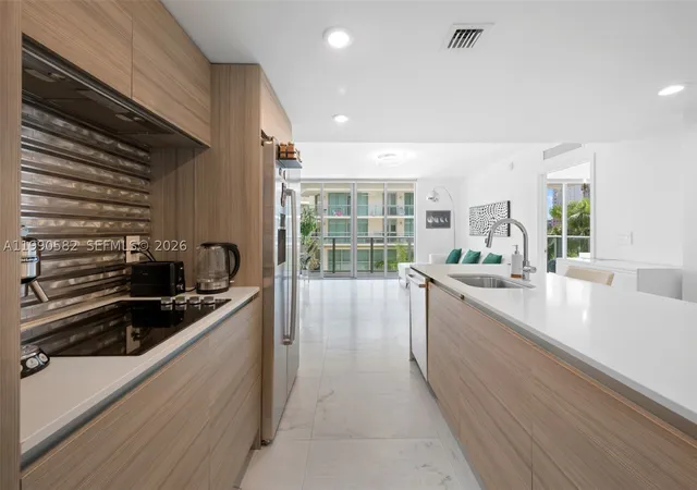 Photo 2 of Condo for sale at 6610 Indian Creek Dr #406, Miami Beach, FL 33141 | MLS# A11990582 | Listing updated on 2026-09-15
