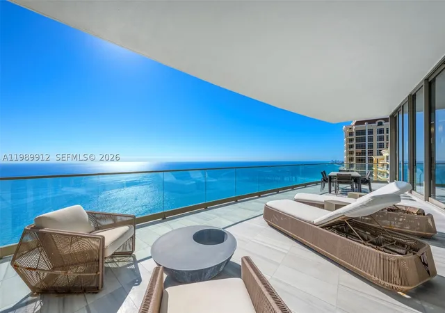 Photo 3 of Condo for sale at 17901 Collins Ave #4507, Sunny Isles Beach, FL 33160 | MLS# A11989912 | Listing updated on 2026-08-27
