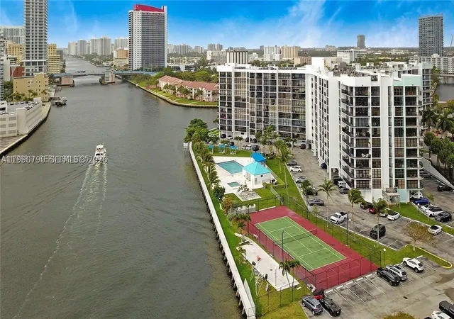 Photo 4 of Condo for sale at 200 Leslie Dr #425, Hallandale Beach, FL 33009 | MLS# A11990790 | Listing updated on 2026-09-29