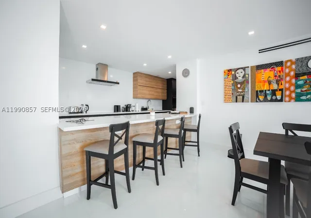 Photo 3 of Condo for sale at 5600 Collins Ave #14K, Miami Beach, FL 33140 | MLS# A11990857 | Listing updated on 2026-08-27