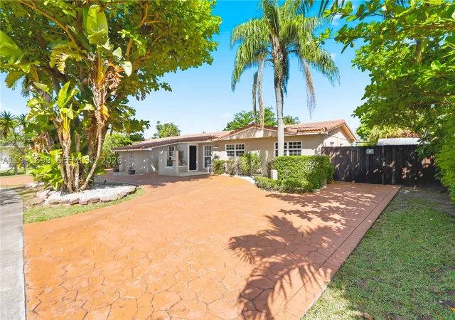 Photo 1 of Single family home for sale at 9955 Sw 74th St, Miami, FL 33173 | MLS# A11991699 | Listing updated on 2026-09-10