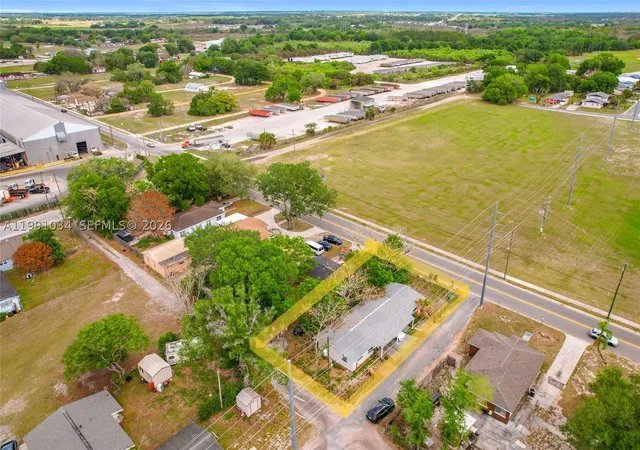 Photo 2 of Multi family home for sale at 627 Washington Avenue, Lake Wales, FL 33853 | MLS# A11991034 | Listing updated on 2026-08-27