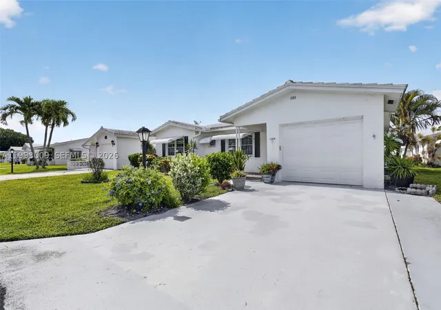 Photo 3 of Single family home for sale at 1104 Ocean Ave, Boynton Beach, FL 33426 | MLS# A11993009 | Listing updated on 2026-09-17