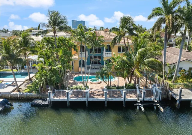 Photo 1 of Single family home for sale at 1701 Se 10th St, Fort Lauderdale, FL 33316 | MLS# A11984221 | Listing updated on 2026-09-10