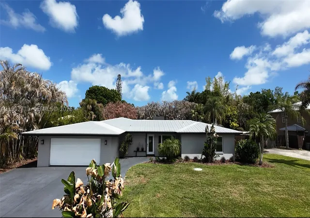 Photo 3 of Single family home for sale at 2497 Nw South Manor Ave, Stuart, FL 34994 | MLS# A11992773 | Listing updated on 2026-09-06