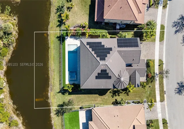 Photo 3 of Single family home for sale at 11475 E Watercrest Cir E, Parkland, FL 33076 | MLS# A11995103 | Listing updated on 2026-08-31