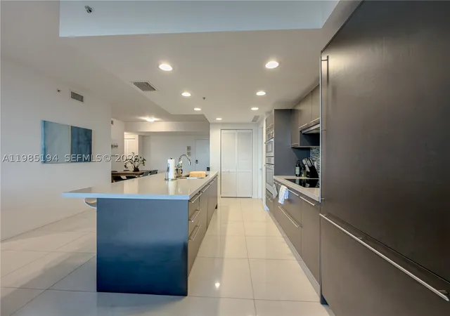 Listing Photo 4 - Condo for sale in building located at 7825 Nw 107Th Ave, Miami, FL 33178 - Unit #301