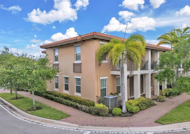 Townhouse for sale at 1148 Sw 147Th Ave, Pembroke Pines, FL 33027 | MLS# A11997388