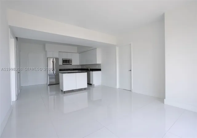 Listing Photo 4 - Condo for sale in Mint at Riverfront located at 92 Sw 3Rd St, Miami, FL 33130 - Unit #3512