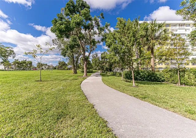 Photo 3 of Condo for sale at 4350 Hillcrest Dr #303, Hollywood, FL 33021 | MLS# A11998259 | Listing updated on 2026-09-11