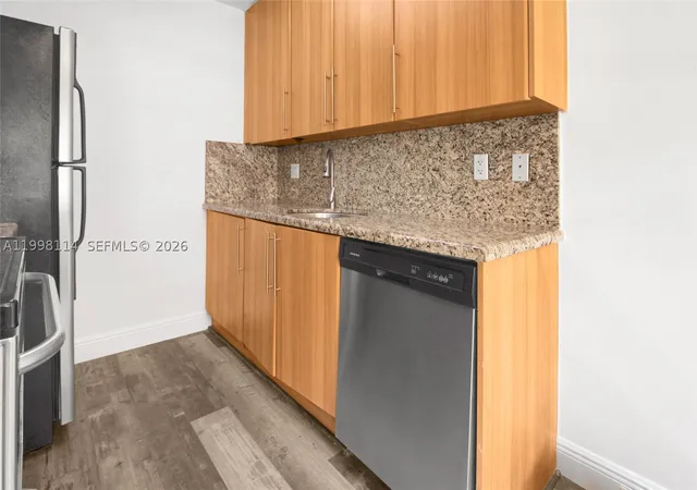 Photo 4 of Condo for sale at 1125 16th Pl #208, Fort Lauderdale, FL 33305 | MLS# A11998114 | Listing updated on 2026-09-02