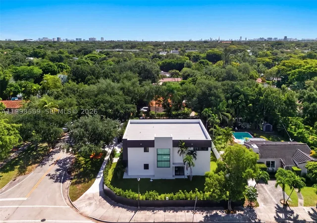 Photo 4 of Single family home for sale at 9833 N Miami Ave, Miami Shores, FL 33150 | MLS# A11998569 | Listing updated on 2026-09-10