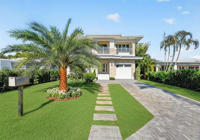 Photo 2 of Single family home for sale at 1017 S Palmway, Lake Worth Beach, FL 33460 | MLS# A11998329 | Listing updated on 2026-09-15